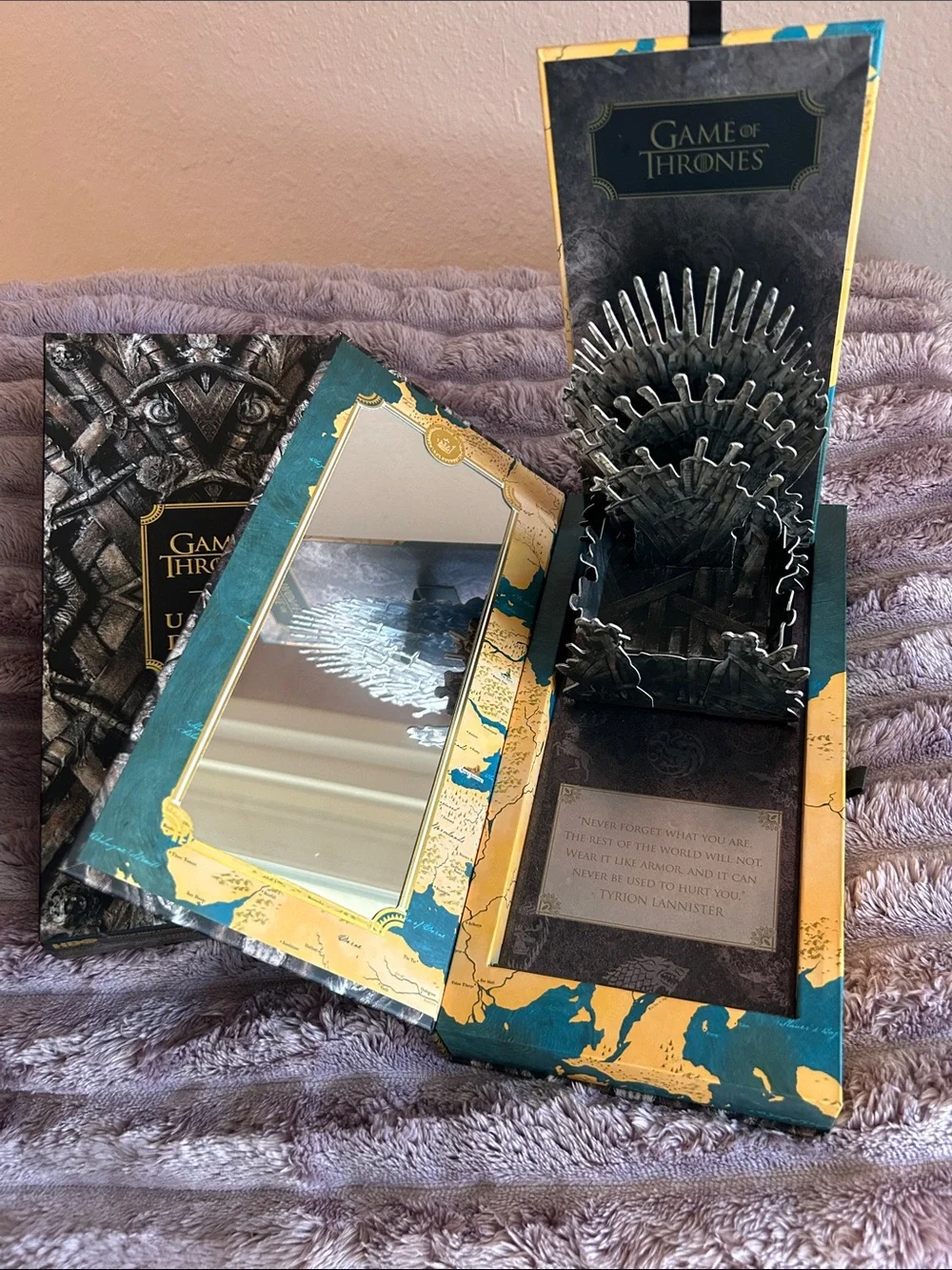NIB Urban Decay Game of Thrones Eye Shadow Palette